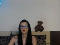 I am a hot and sensual model always in the mood to have fun with you on cam