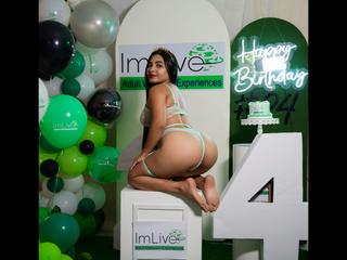 Mia_Gomez
