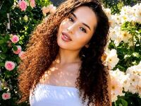 chat with cam CharisFernette