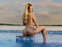 camslut topless Evelyn