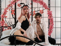 nude web cam show JunnaAndKurt