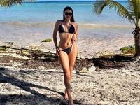 girl topless chat AlahiaRussel