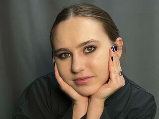 adult live cam AlanaHowlett