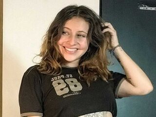 cam girl masturbating with dildo AriBlossom