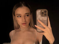 camgirl shaving pussy BertaVostal