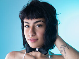 bedroom live cam BrianaBlake