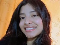 shaved pussy cam ChloeRocher