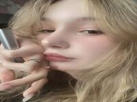 girl fingering shaved pussy CicelyAdessa