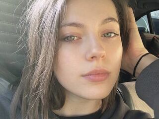 webcam girl ClarettaZinno