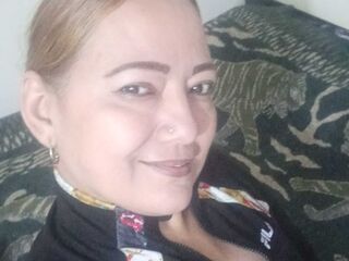 hot webcam video ClauTaylor