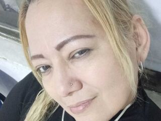 hot cam girl fingering pussy ClauWatson