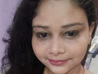 sexy webcamgirl CurvySoniya