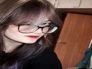 naked camgirl DeberaWoodsmall