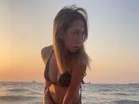 girl sexcam DeirdreNatalia