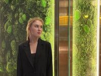 girl showing tits EdaNoreikaite