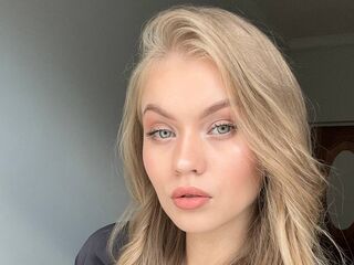 webcamstripper ElaraBrooks