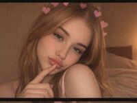 chat room live webcam ElaraWinslow