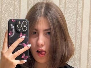 naked cam chat EllieLenon