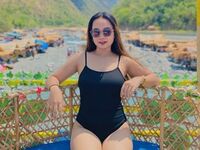 camgirl masturbating with sextoy ElliseWise