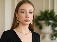 dirty cam show EmaGurrad