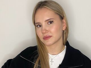 girl webcam show EmeritaParra