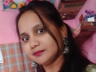 nude webcamgirl pic EmiliaWalker