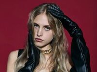 naked webcamgirl video EveTottingham