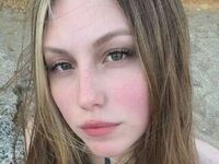 beautiful webcamgirl FriedaJane