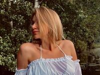 naked girl with live cam InaStark