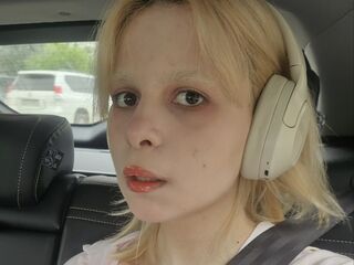 fingering camgirl JillianOng