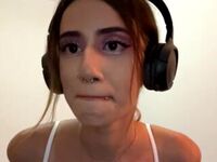 topless camgirl JulySapphire
