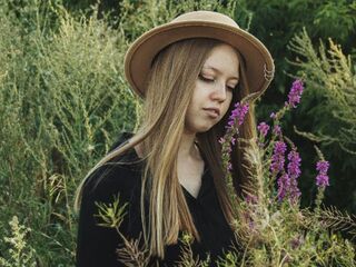 camgirl live porn KarenLowe