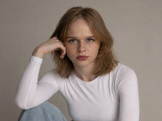 hot naked webcamgirl KayleenElms