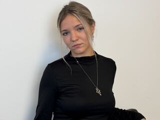 cam girl live cam KeiraTullier