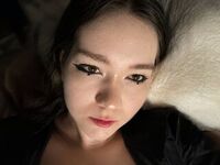 naked girl with cam masturbating KendalChalet