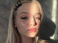 camgirl playing with sex toy KianaStark