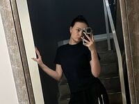 naughty cam bitch KiraBentley
