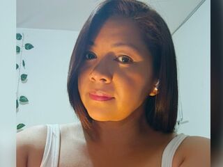 topless webcam girl LeylaWeyn