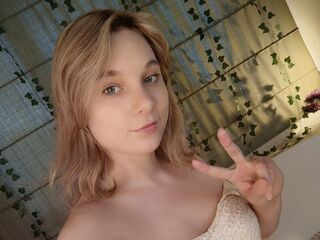 beautiful girlcam LilianDavidge