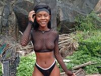 fingering girl cam LillyAriana