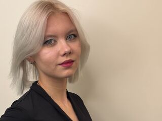 naked girl with webcam masturbating LindsayMcirvin