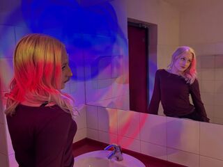 hot striptease show LucilleWiste