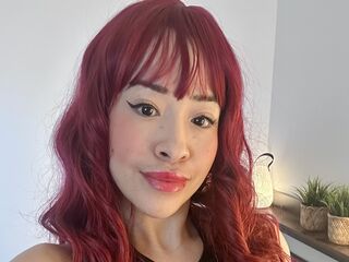 masturbating cam girl LuluCabello