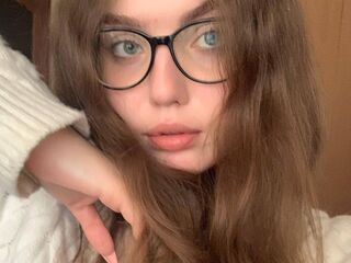 naked cam girl masturbating LuxSophi