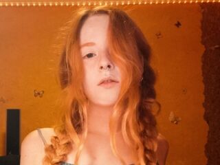 cam girl masturbating with vibrator MauraRyll