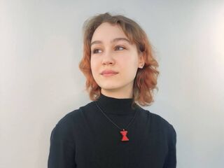 cam girl playing with sextoy MeghanInclan