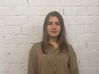 fingering webcam girl MistyViniard