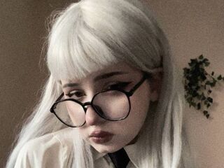 cambitch MonikaWilsson