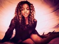 strip tease NatalieGainer