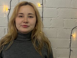 topless girl PollySausedo